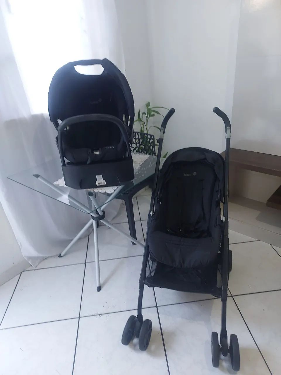 Vendo kit Carrinho de bebê + bebê conforto usado em perfeito estado