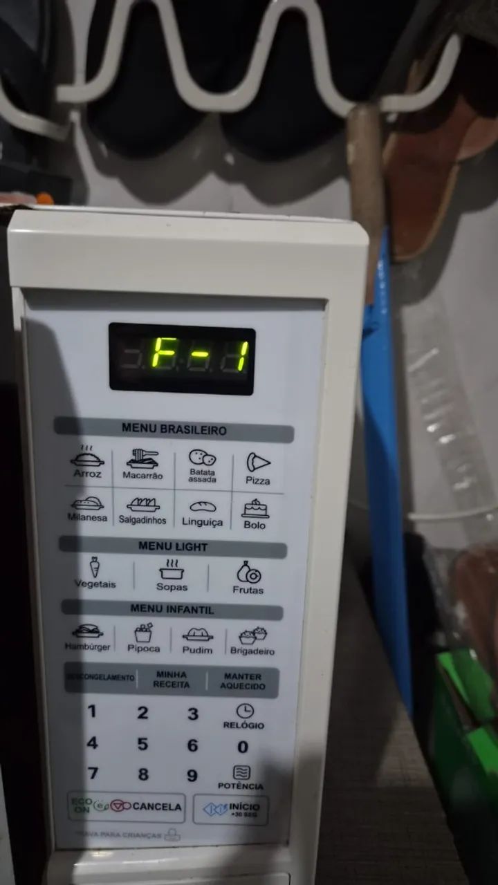 Microondas LG 23L com defeito no painel - Foto 2