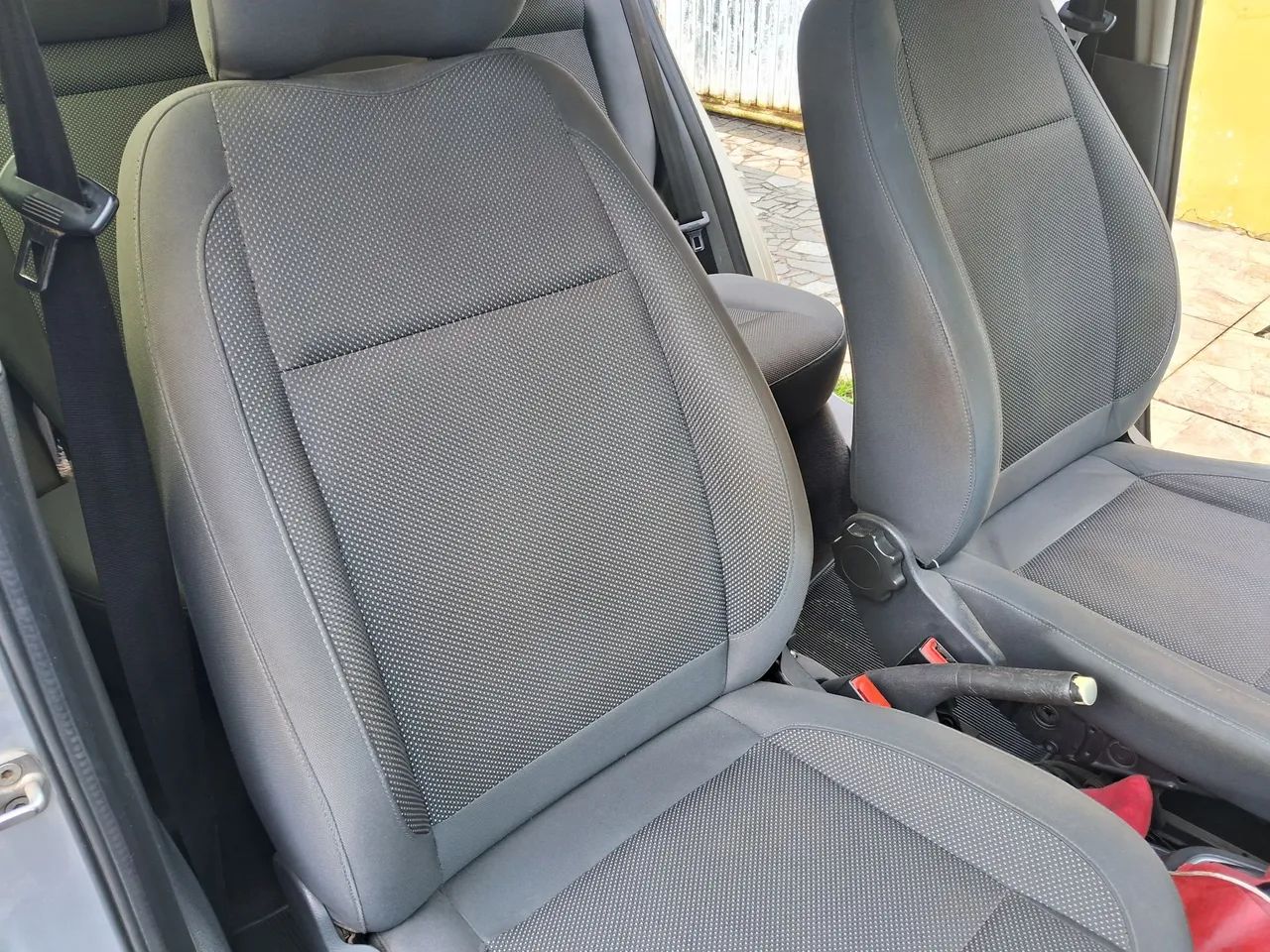 Volkswagen Fox 1.6 MI Total Flex 8V 5P 2012 - Foto 4