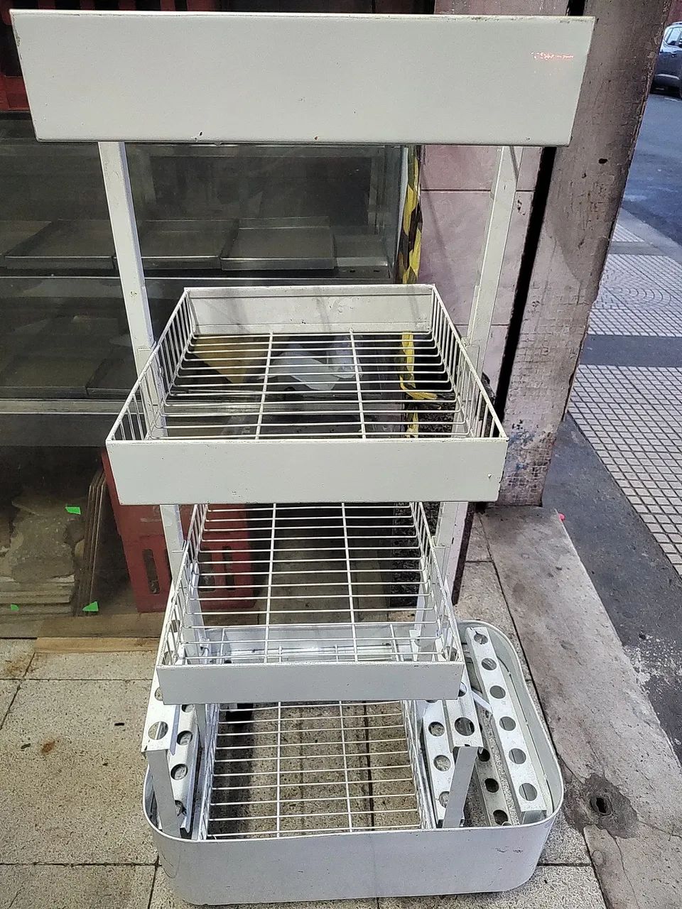 Expositor aramado vertical 