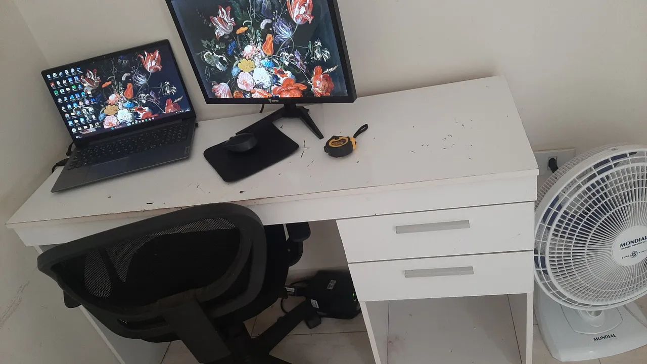 Mesa escrivaninha