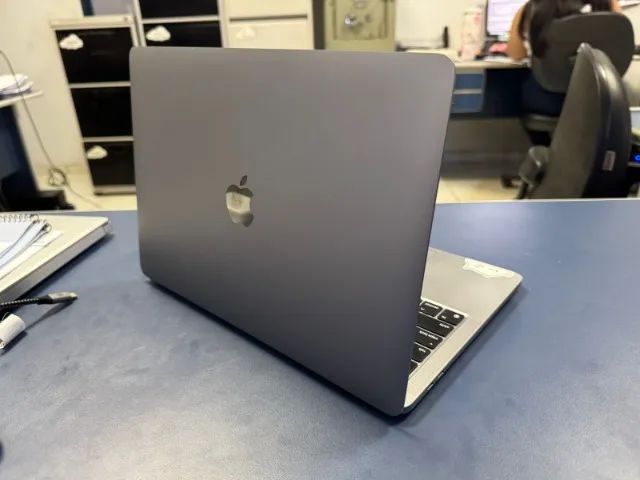Macbook PRO M2 13
