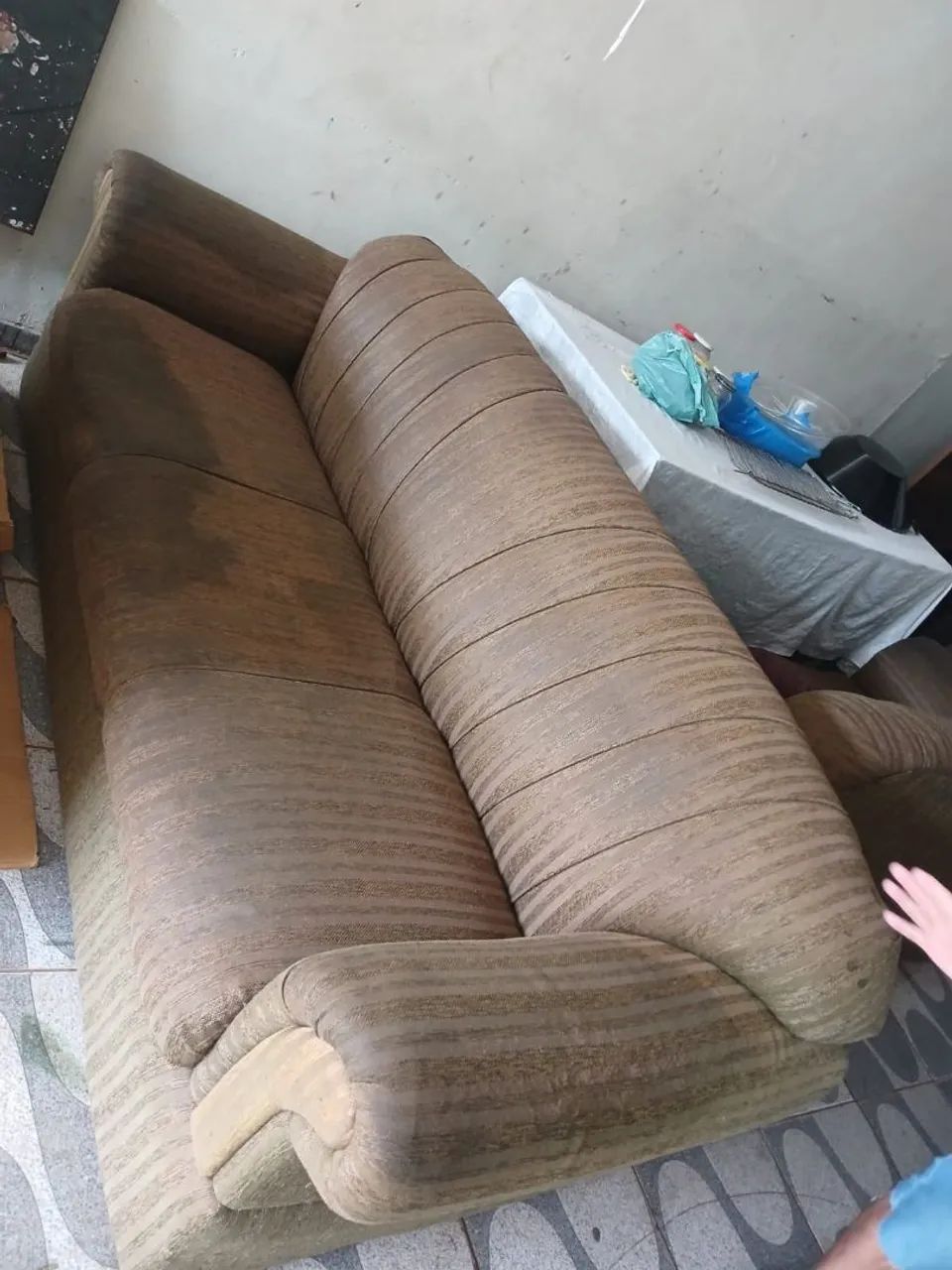 Sofa 2 e 3 lugares bom estado 