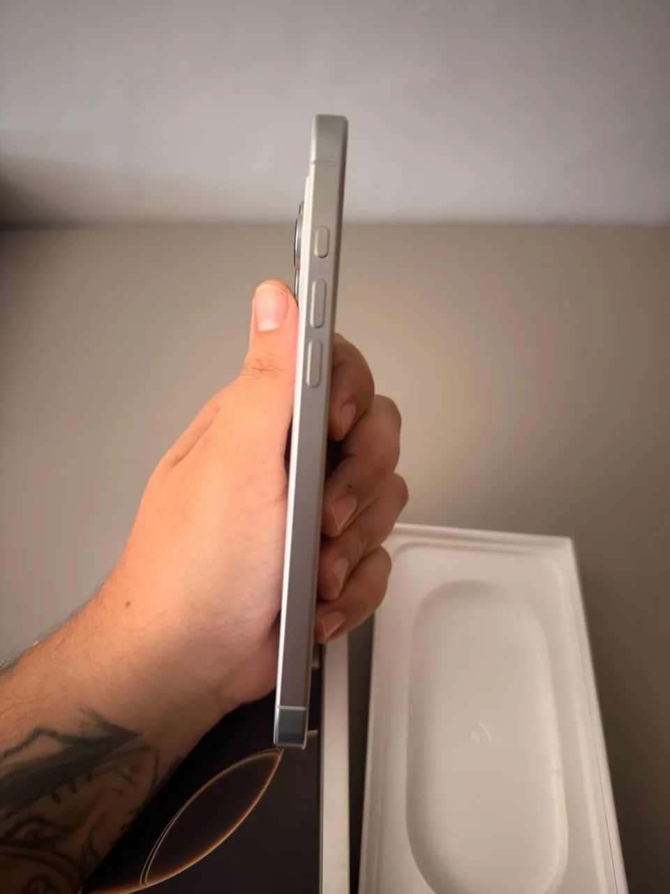IPHONE 16 PRO MAX - 256 - 100% DE BATERIA - Foto 4