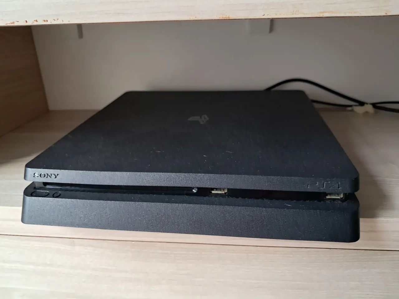 Vendo PS4 Slim 