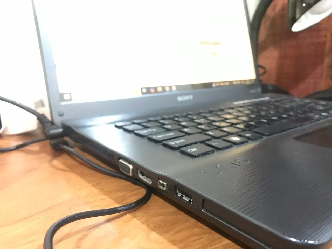 Notebook Sony Vaio C2D + SSD 256GB + 4Gb RAM  - Foto 4