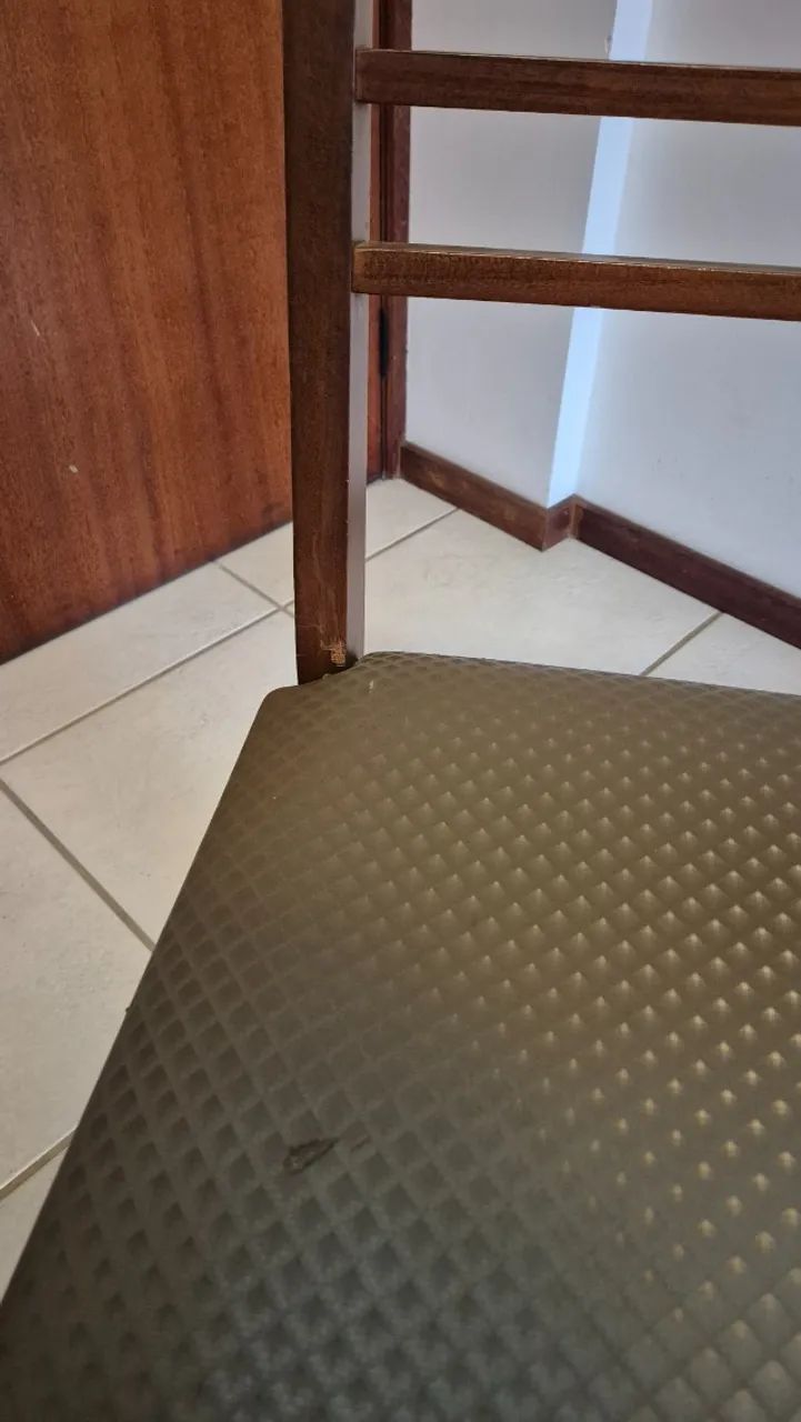 Mesa de Jantar Madeira com Tampo de Vidro Quadrada + 4 Cadeiras - Foto 4