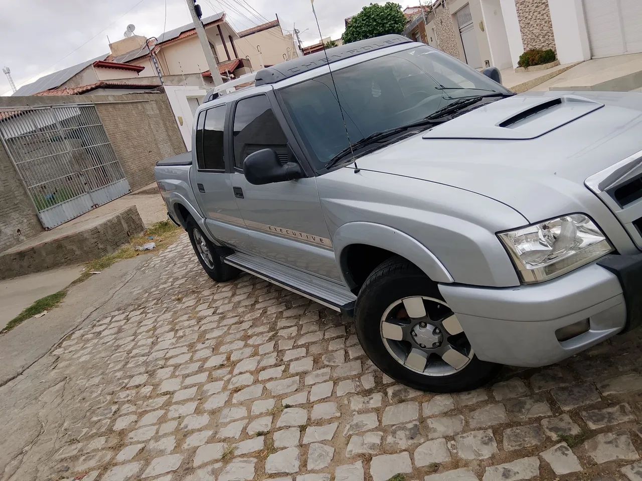 Chevrolet S10 S10 Pick-Up Exec. 2.8 4x4 CD TB Int.Dies 2009