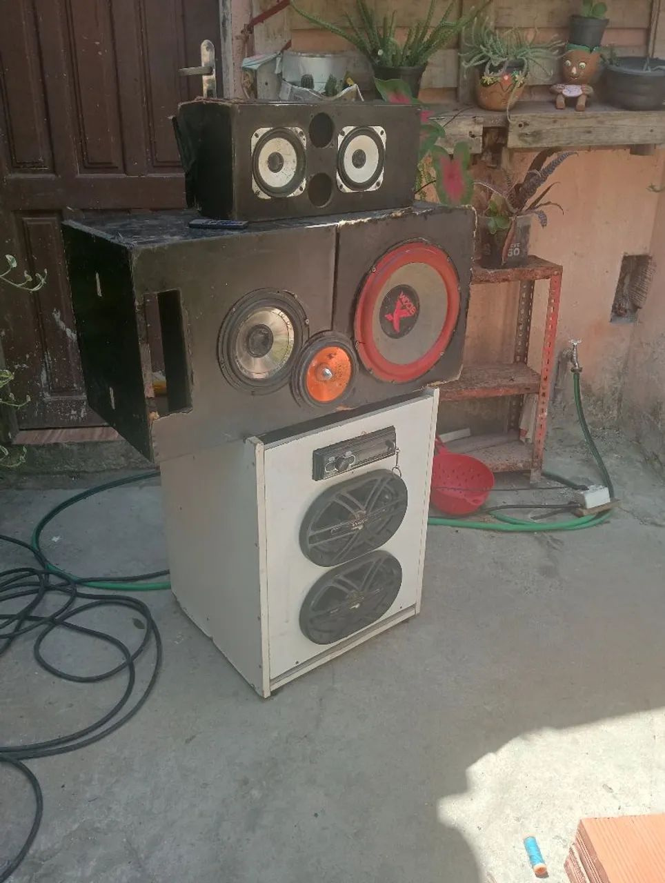 Vendo lote com itens residencias e automotivos, ideal para quem monta caixa de som e rvnd  - Foto 2