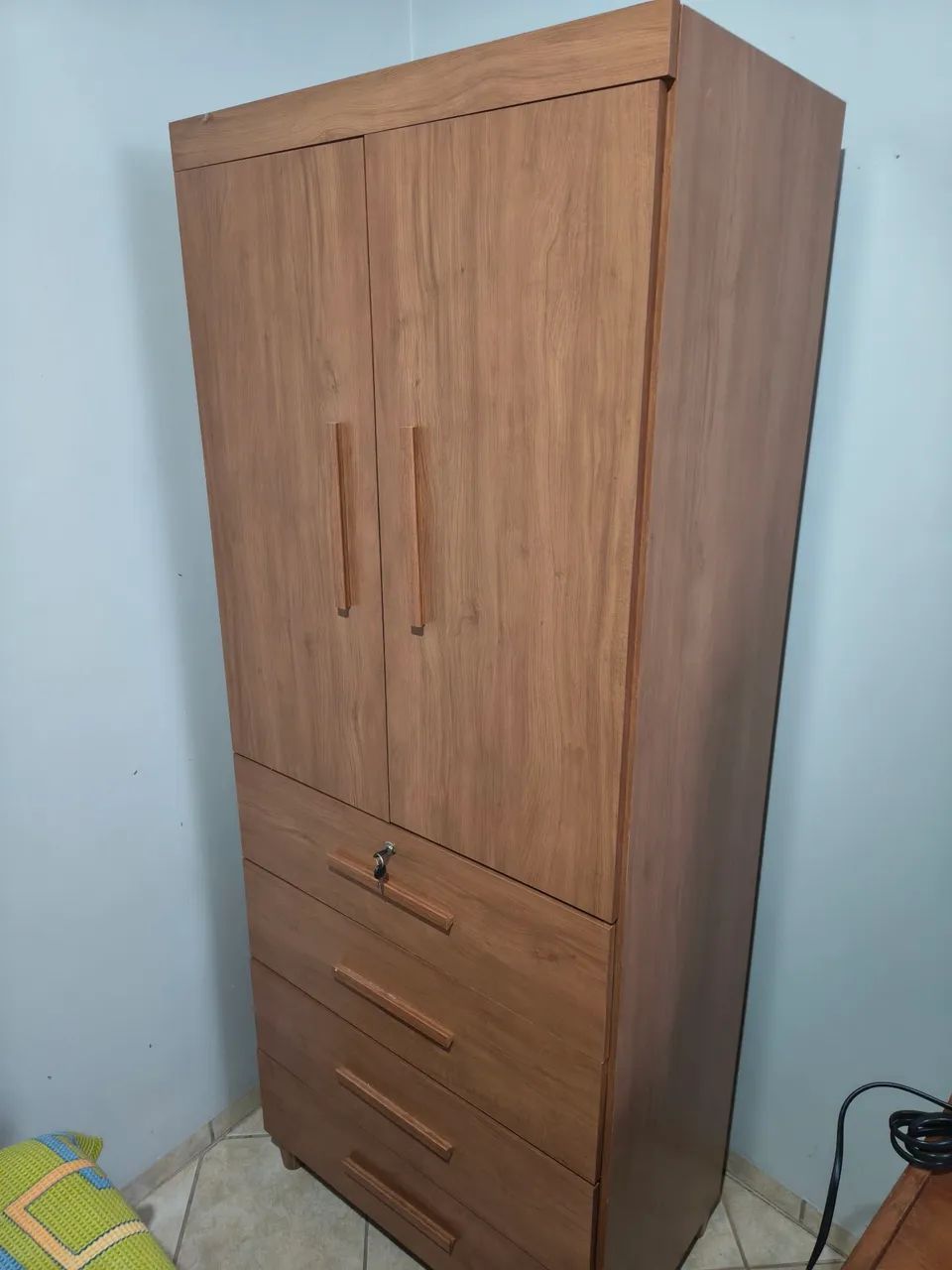Guarda-roupa 2 portas 