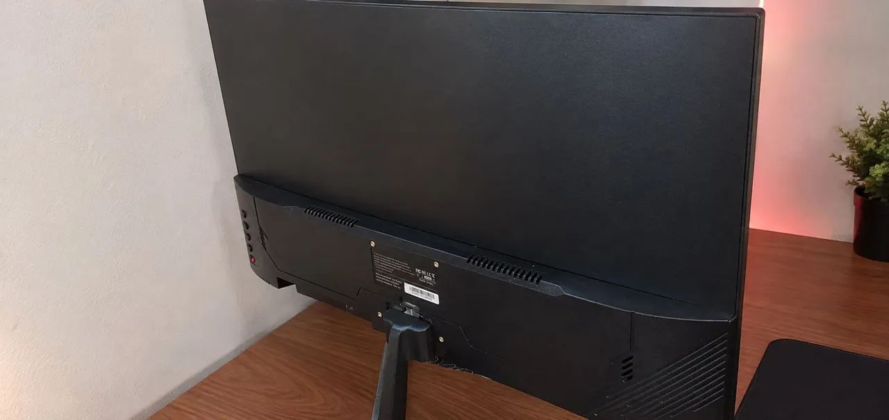 Monitor 180hz 1ms Freesync Lacrado e nunca usado - Foto 2