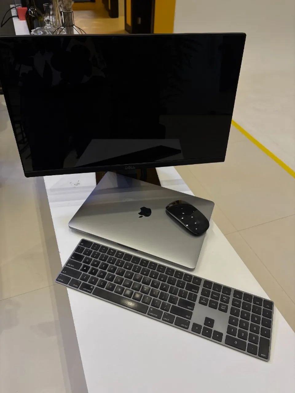MacBook Pro (13 polegadas, M2, 2022, 8Gb) - Notebooks - Córrego