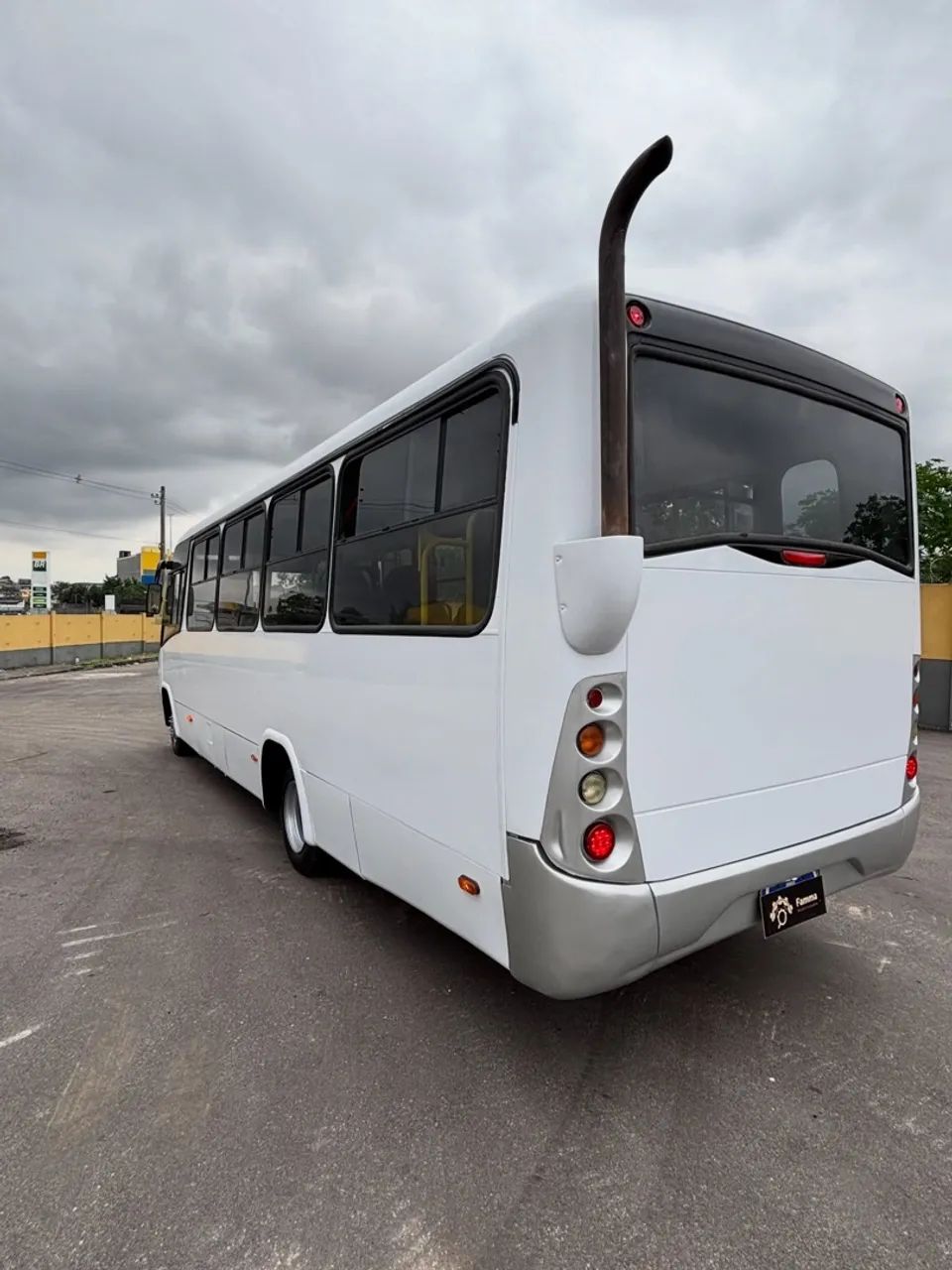 ÔNIBUS ATRAVES DO PARCELAMENTO  - Foto 4