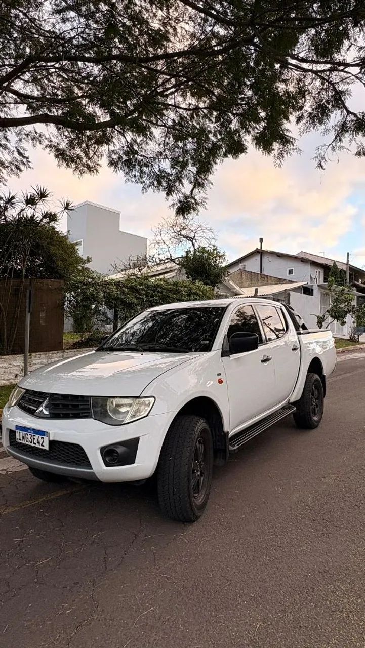 Mitsubishi L200 2015
