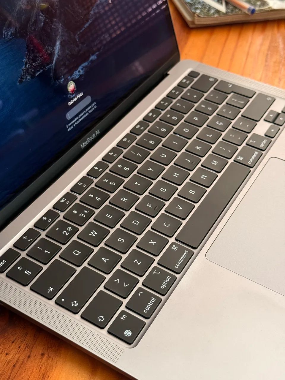 Macbook Air M1 8gb 256gb - Foto 2