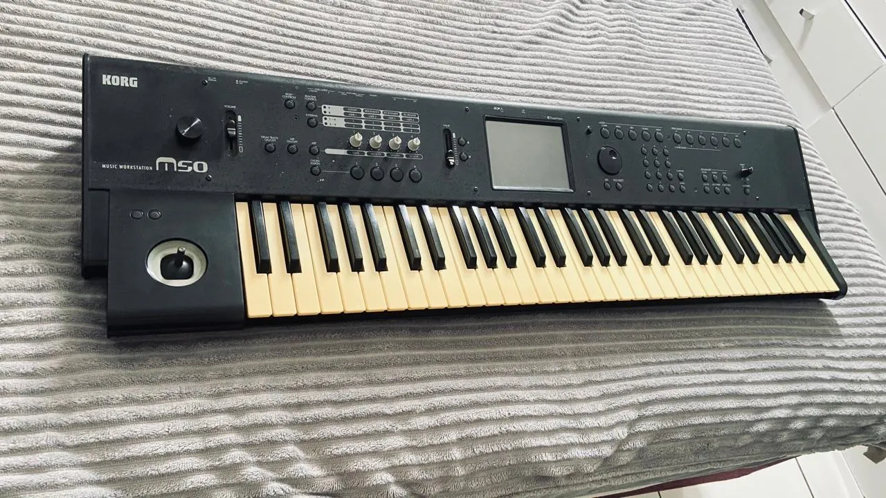 teclado korg m50
