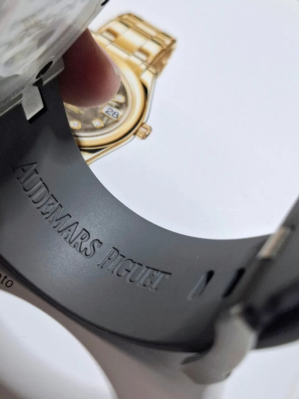 Relógio AUDEMARS PIGUET ROYAL OAK OFFSHORE 43MM MULTIFUNCIONAL  - Foto 5