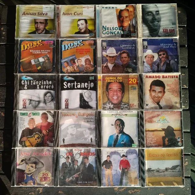 Lote 20 CDs Sertanejos e MPB Clássica (20 discos)