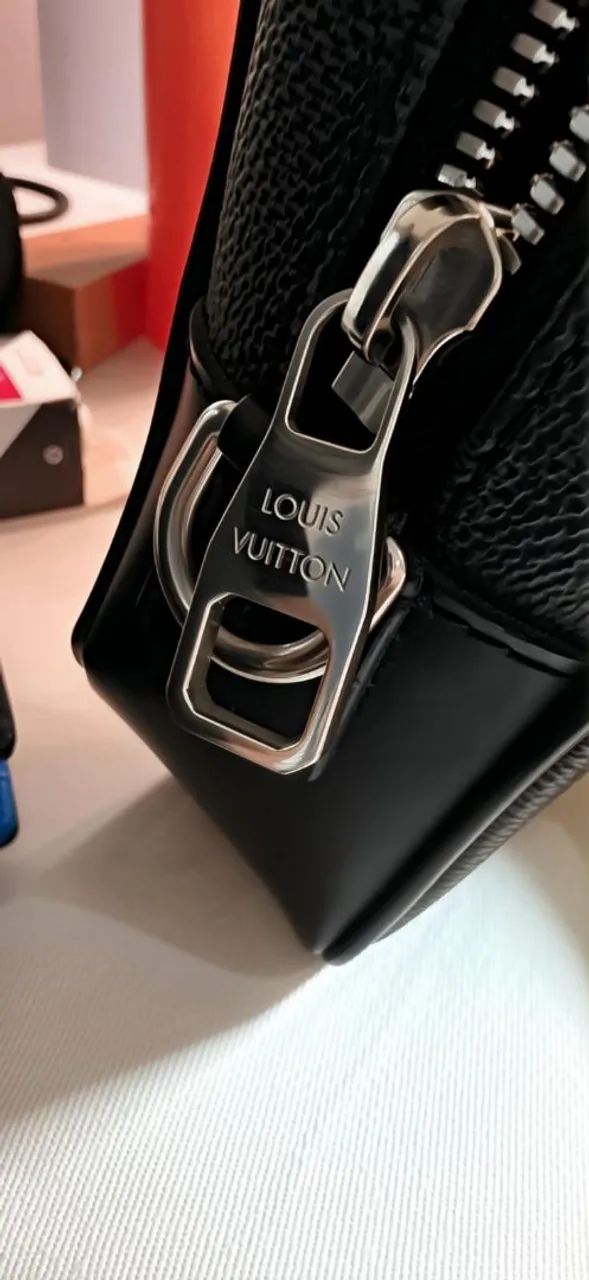 Bolsa/necessaire Louis Vuitton  - Foto 4
