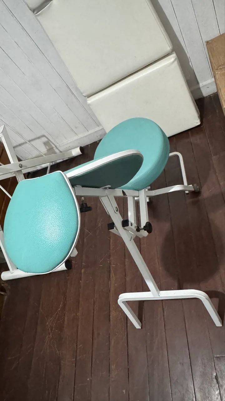 Cadeira para Sobrancelha e Maquiagem Design de Sobrancelhas Verde Claro - Foto 4
