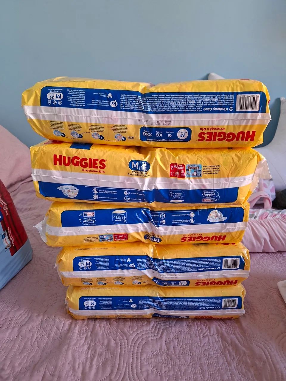 FRALDA HUGGIES M