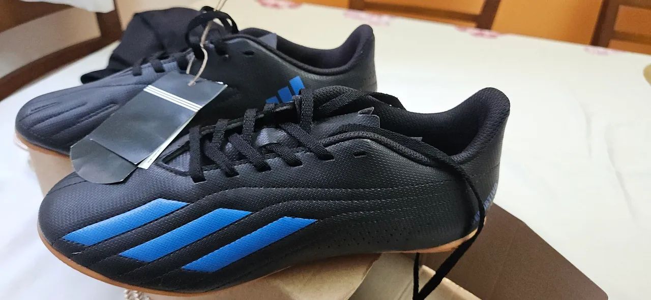 Chuteira Adidas Deportivo II IN (tam 40) - Nova - Calçados