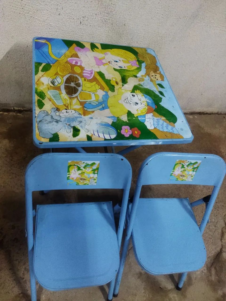 Jogo de mesa infantil resistente 