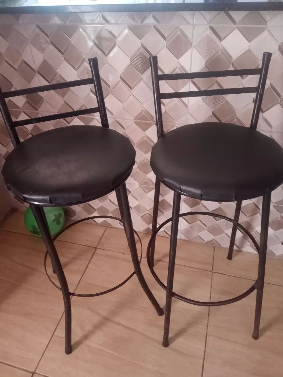 Vendo duas banquetas