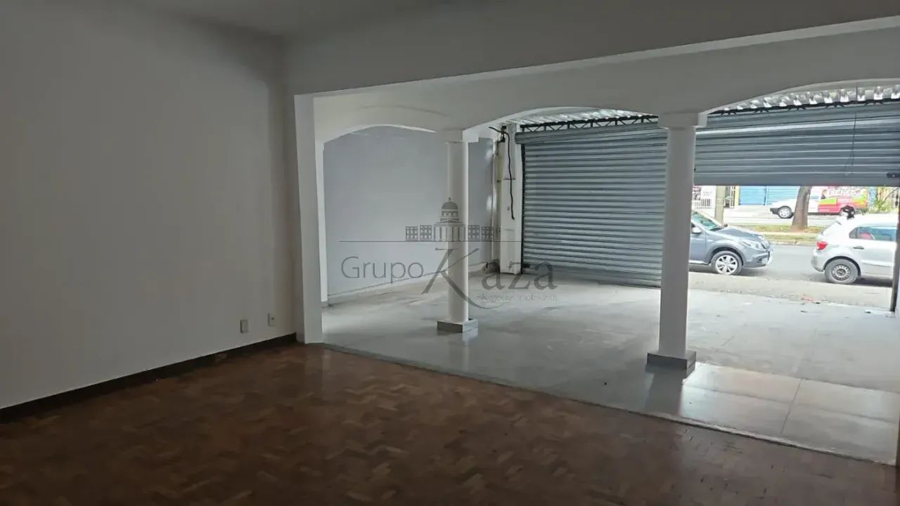 Loja Comercial - Avenida Cidade Jardim - Bosque dos Eucaliptos - 90m². - Foto 2