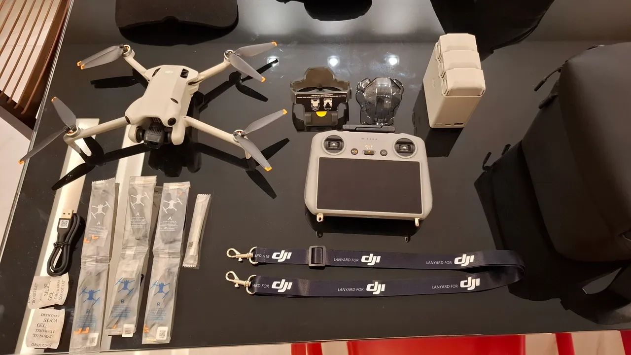 Dji Mini 4 Pro - Combo Fly 3 baterias Plus - Foto 3