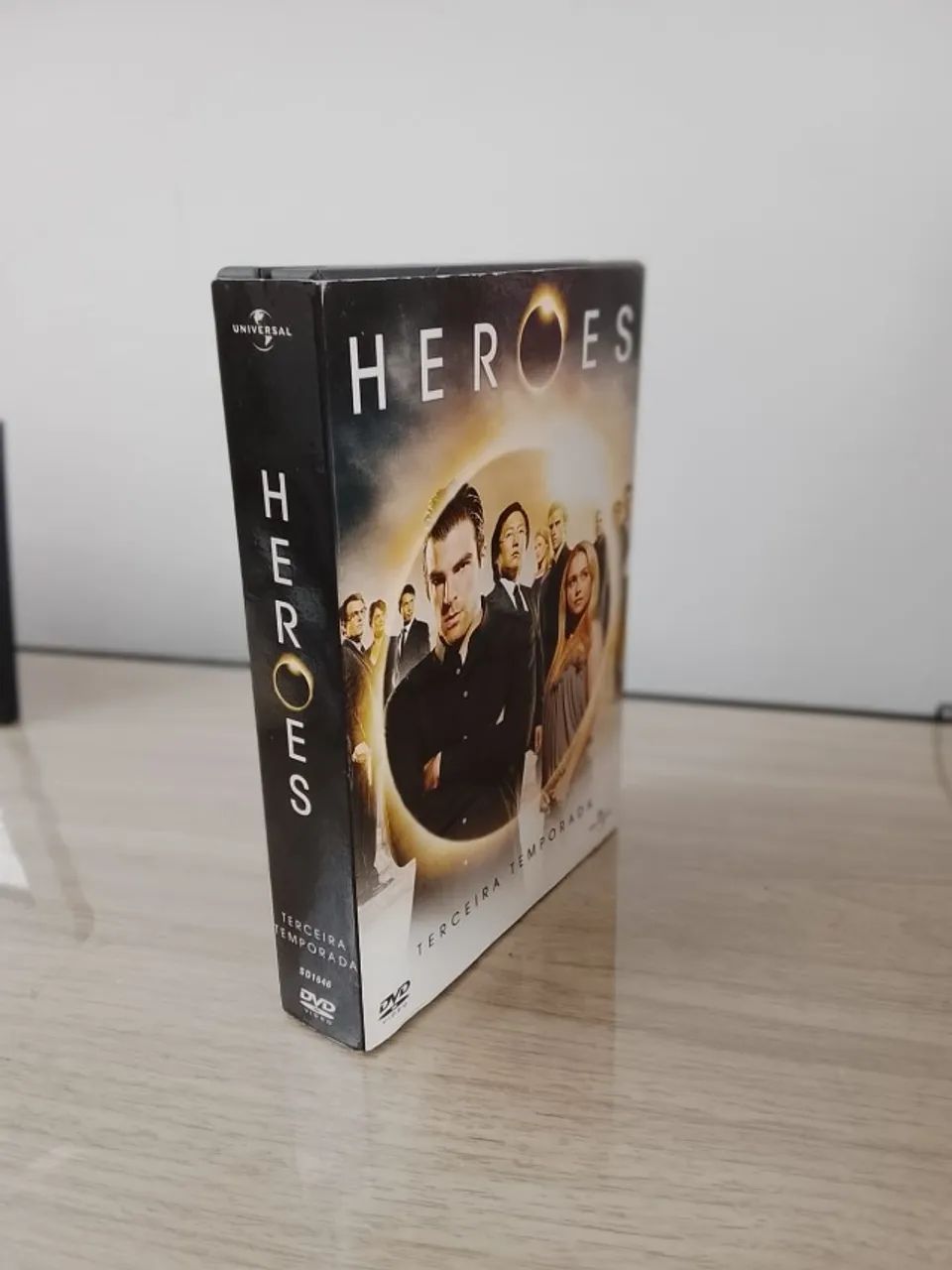 Caixa DVD - Heroes (Terceira Temporada)  - Foto 2
