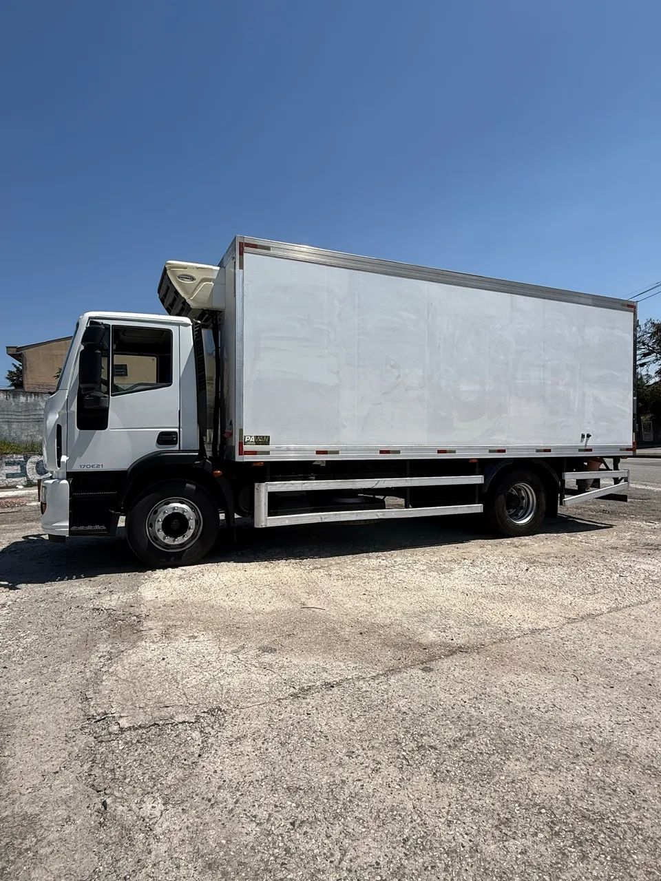 Iveco Tector 170e21 2023 refrigerado toco 4x2 - Foto 3