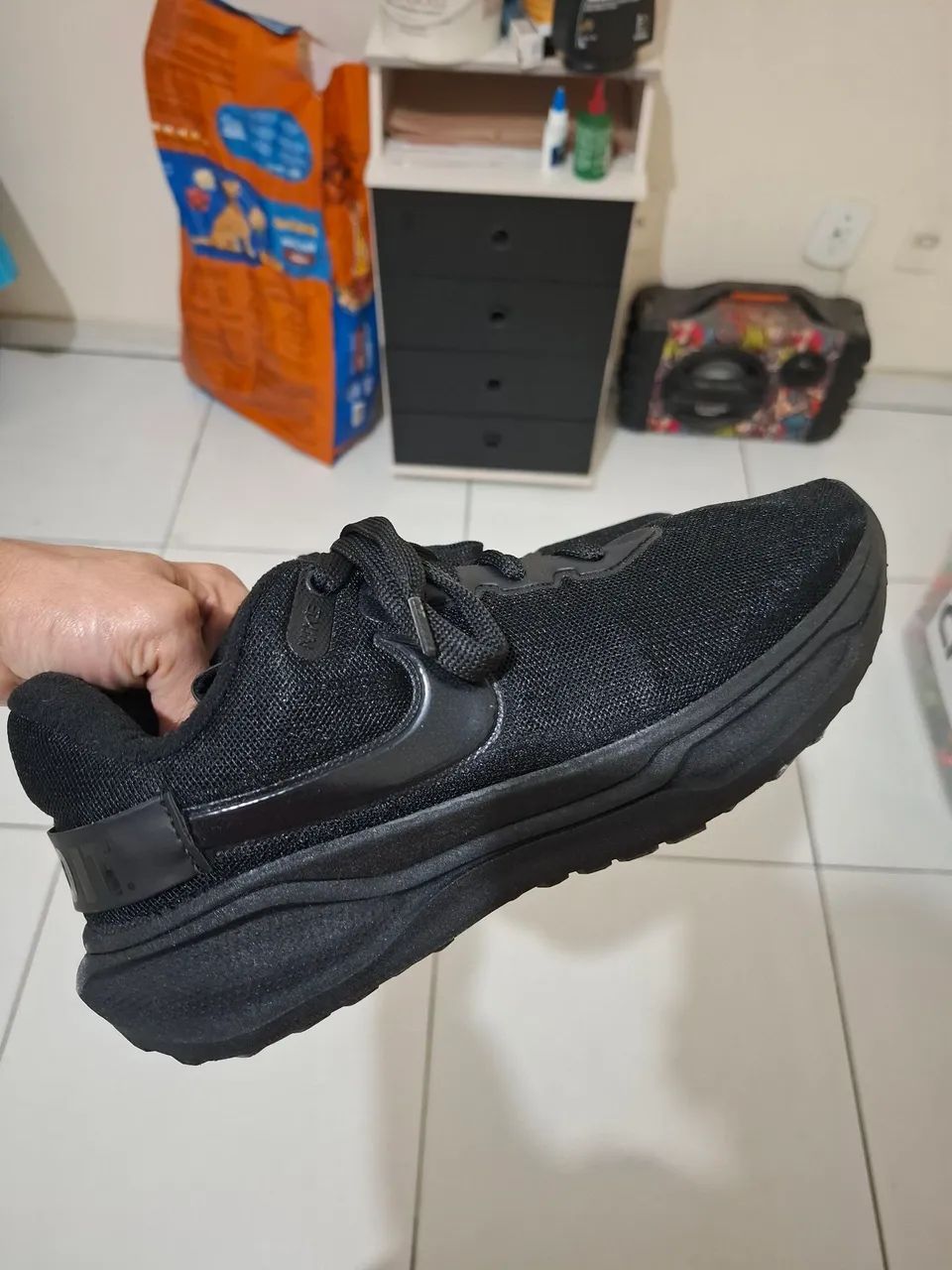 Tenis NIKE zerinho 