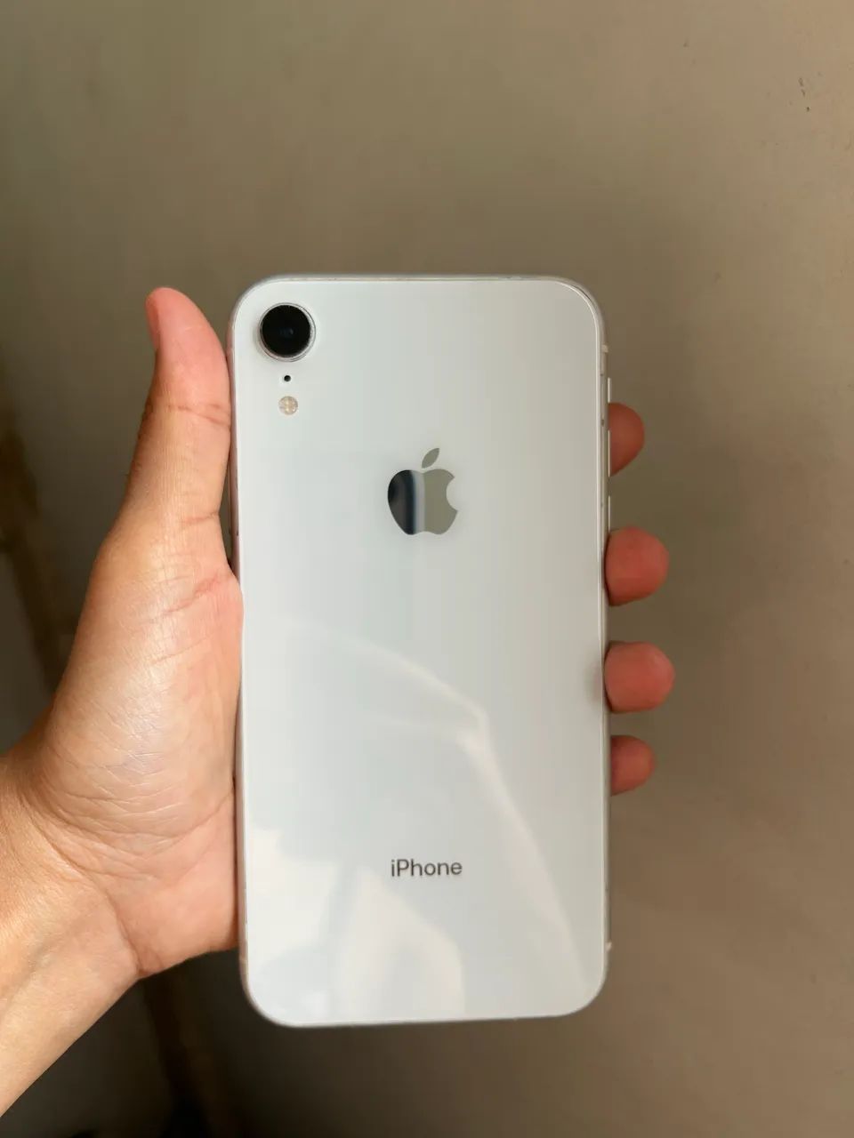 iPhone XR branco 64gb com película nova e capa - Foto 3