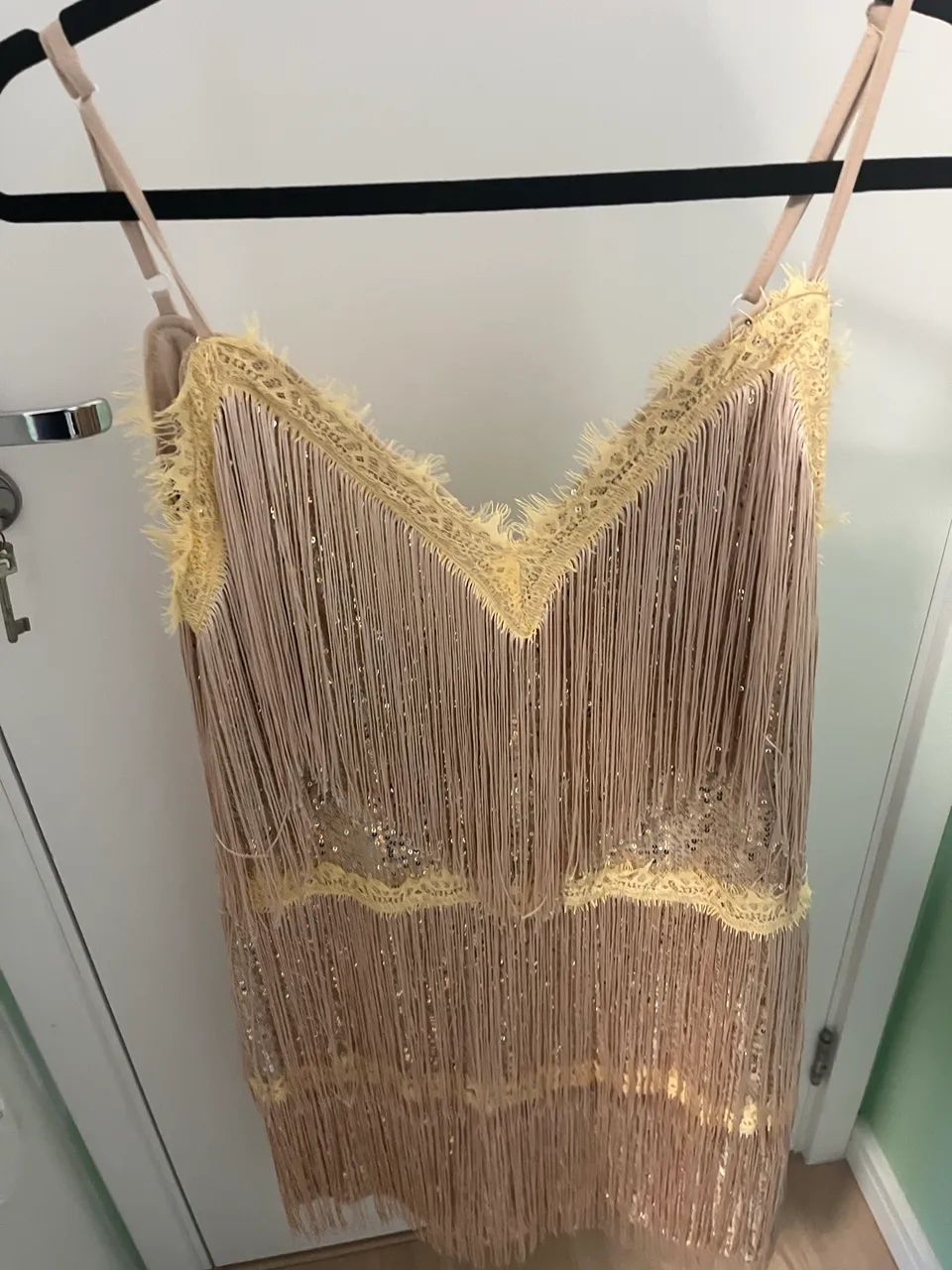 Vestido apenas provado e nunca usado  - Foto 2