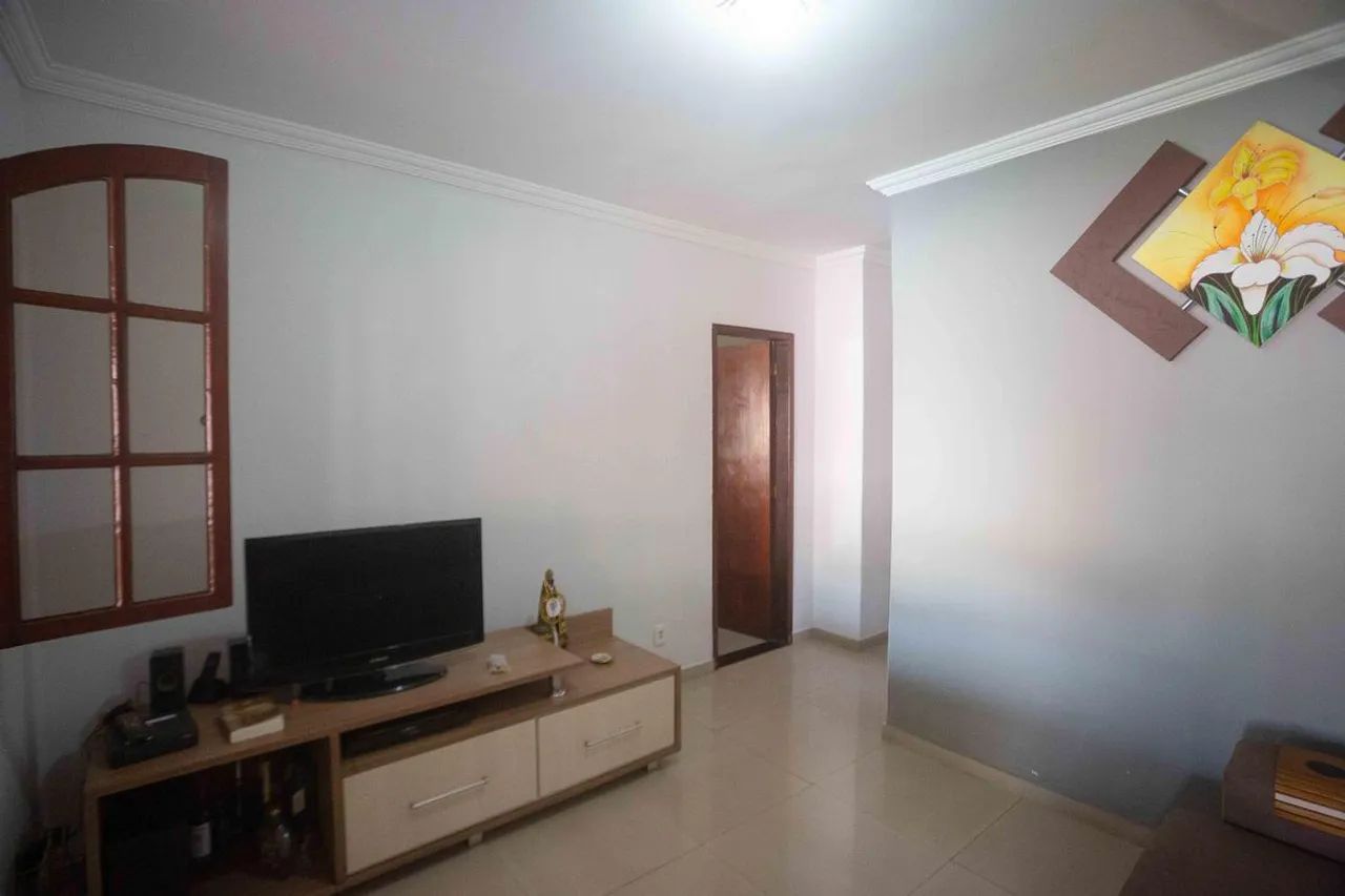 Casa à Venda - Betânia, 3 Quartos, 400 m2 - Foto 2