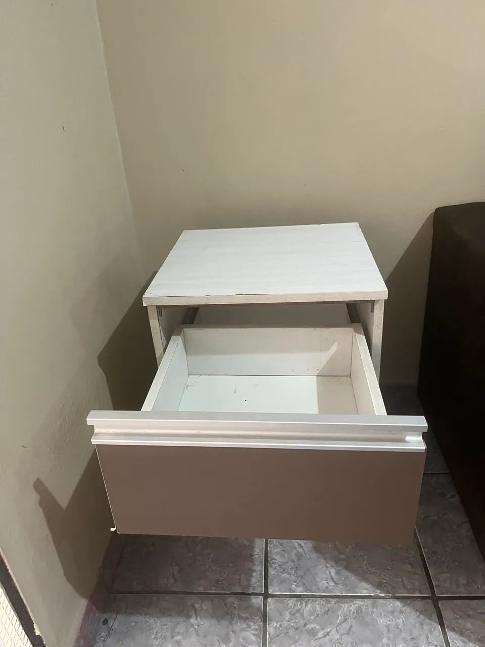 Criado-mudos de mdf