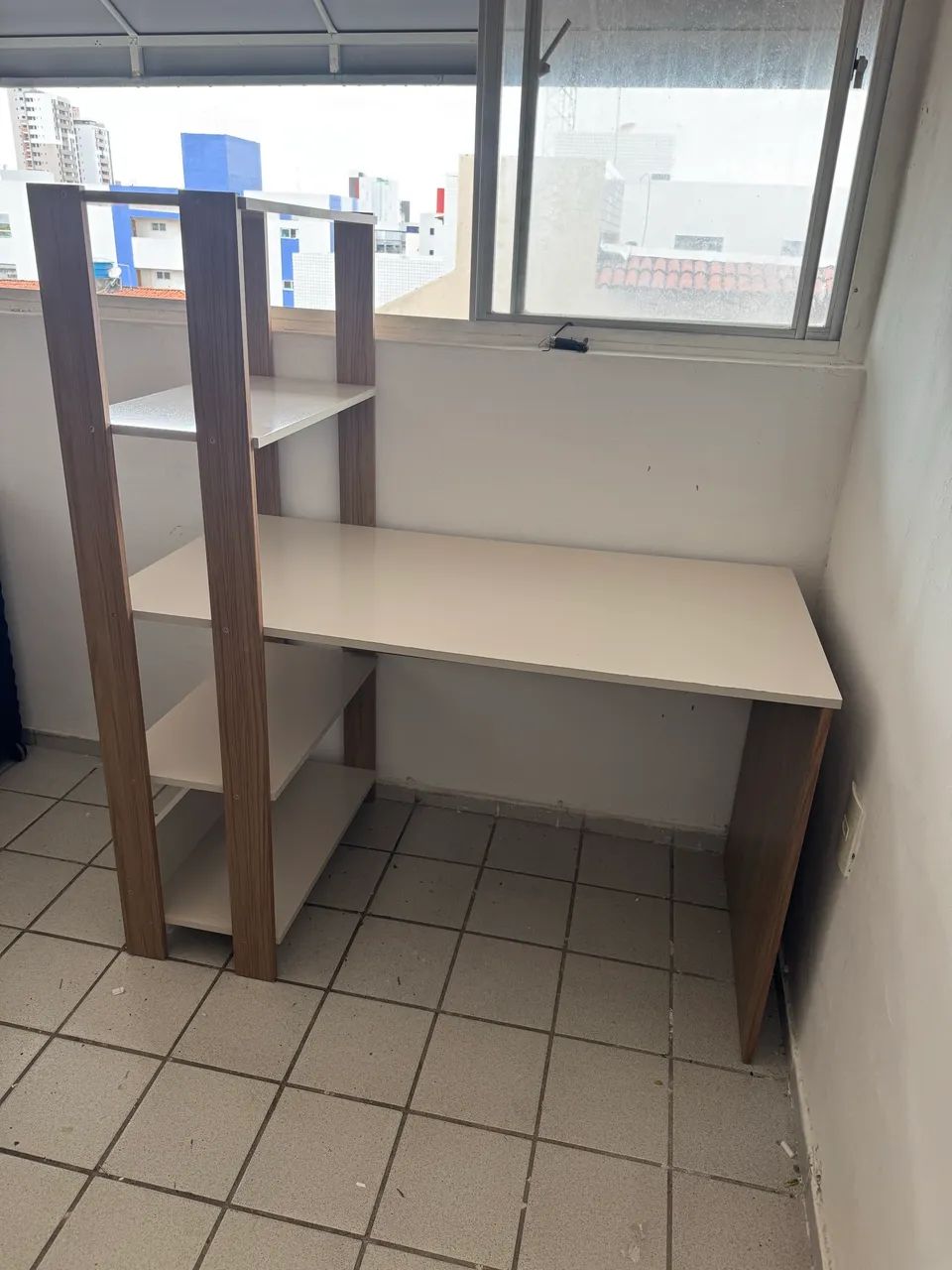 VENDE-SE ESCRIVANINHA SEMI-NOVA - Foto 4