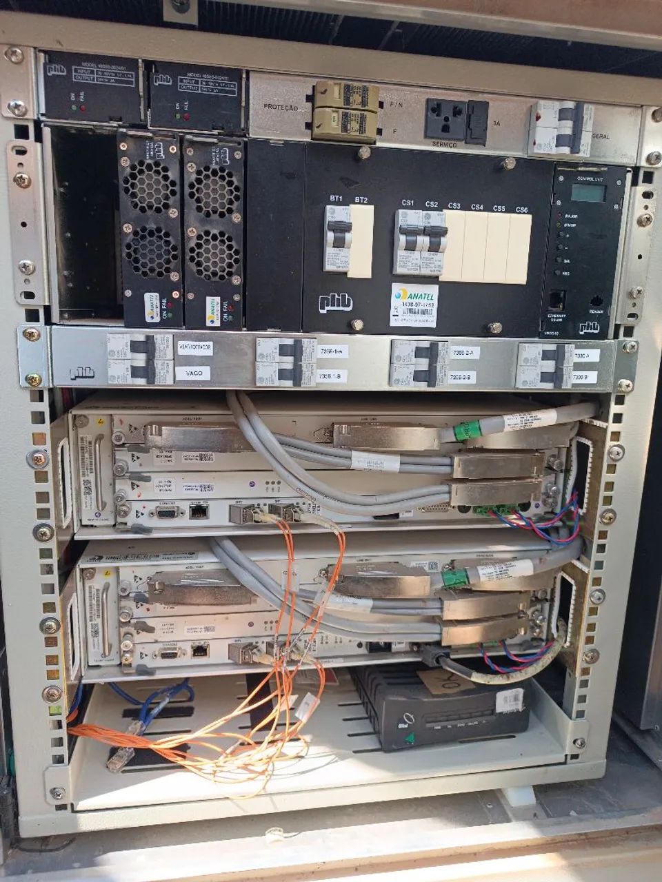 Estação VSAT Desativada - Gabinete Alcatel + Antena + Baterias - Foto 6