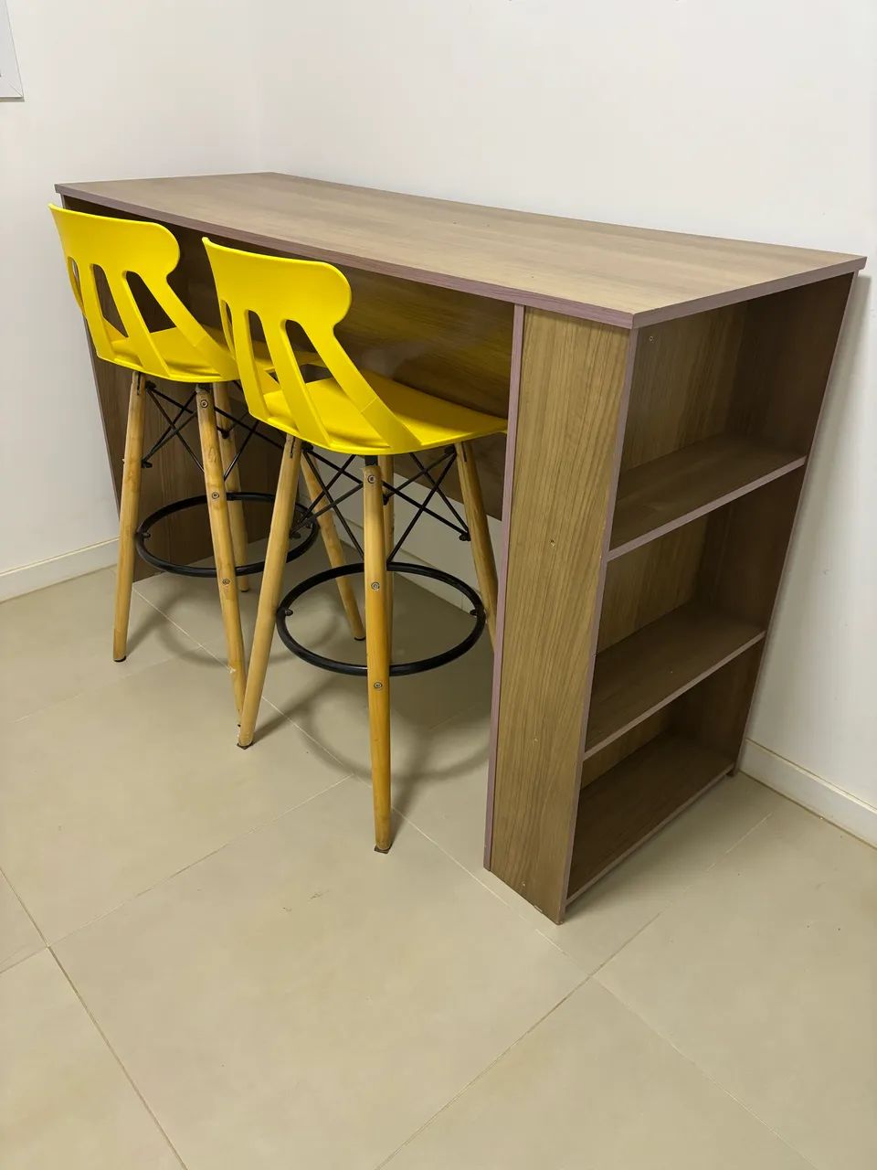 Balcão com banquetas - Foto 3
