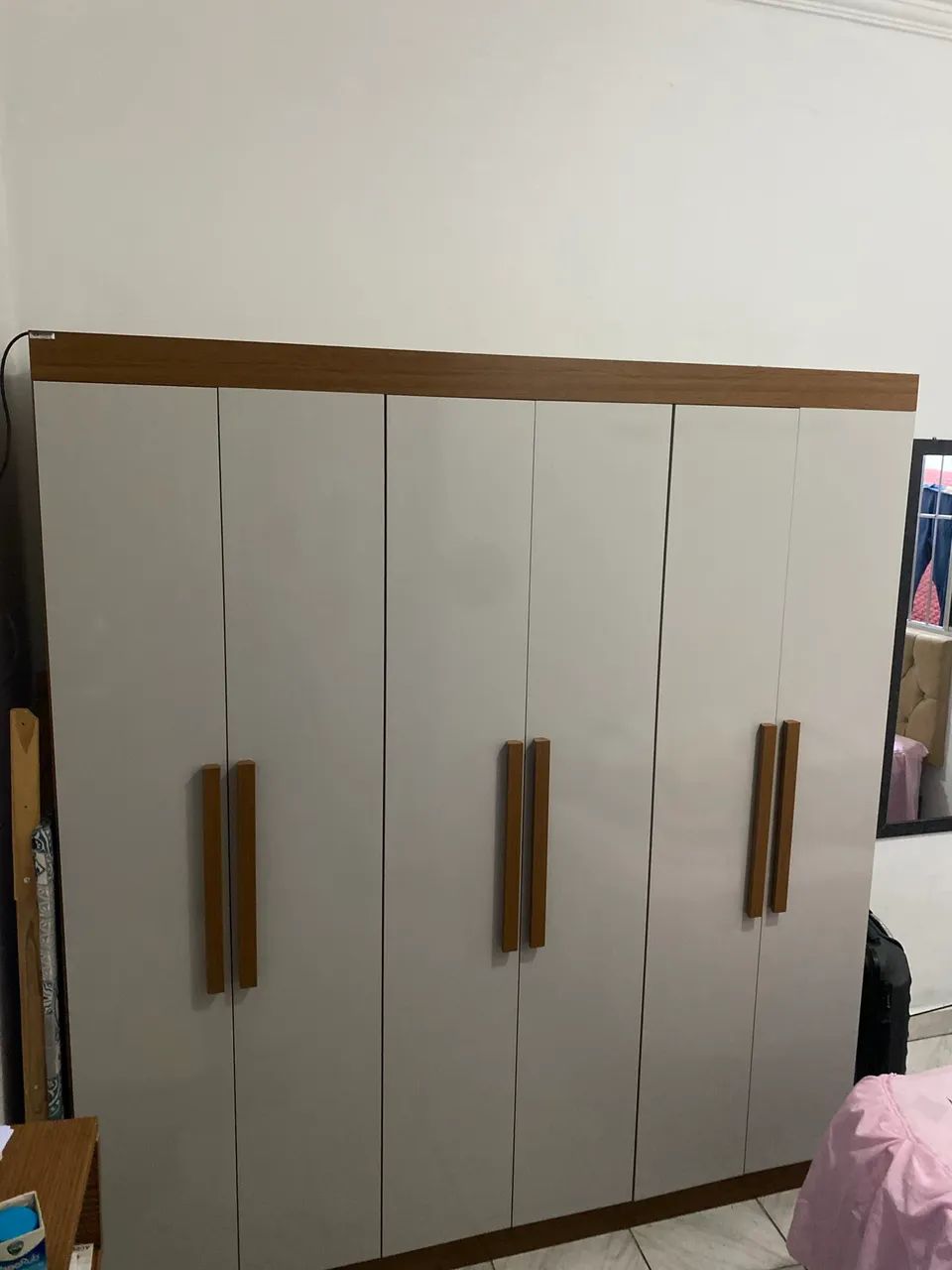 Guarda Roupa 6 Portas