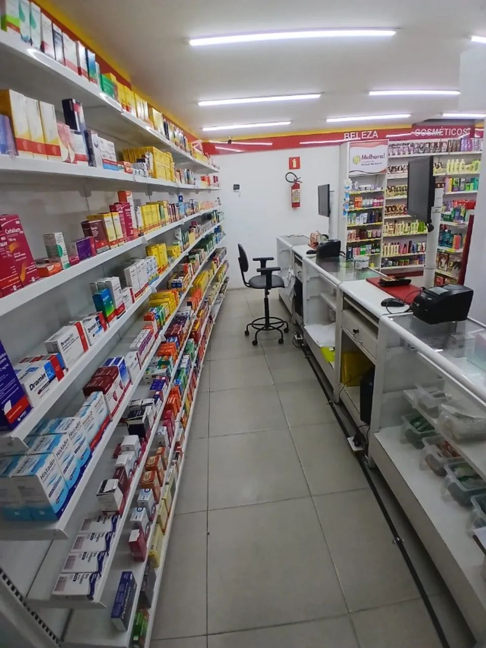 Vende-se Farmácia em Pleno Funcionamento  - Foto 2