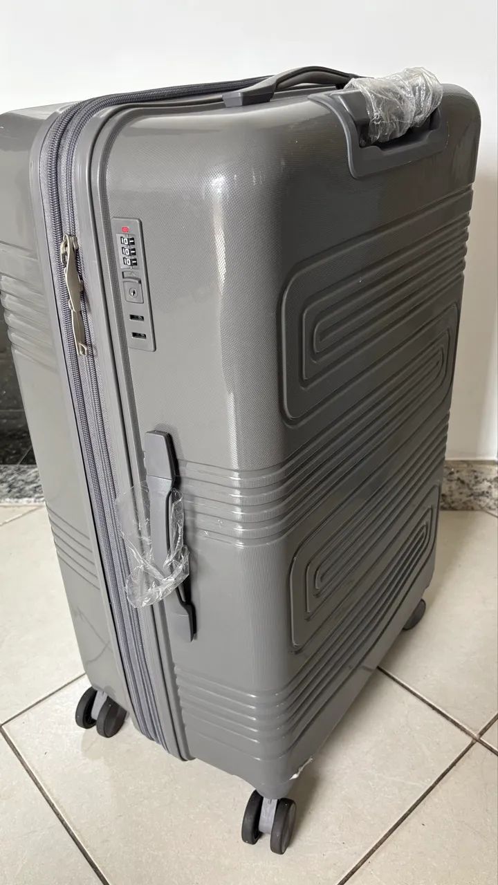 250 cada - Malas Grandes de Viagem para 23kg - Foto 4