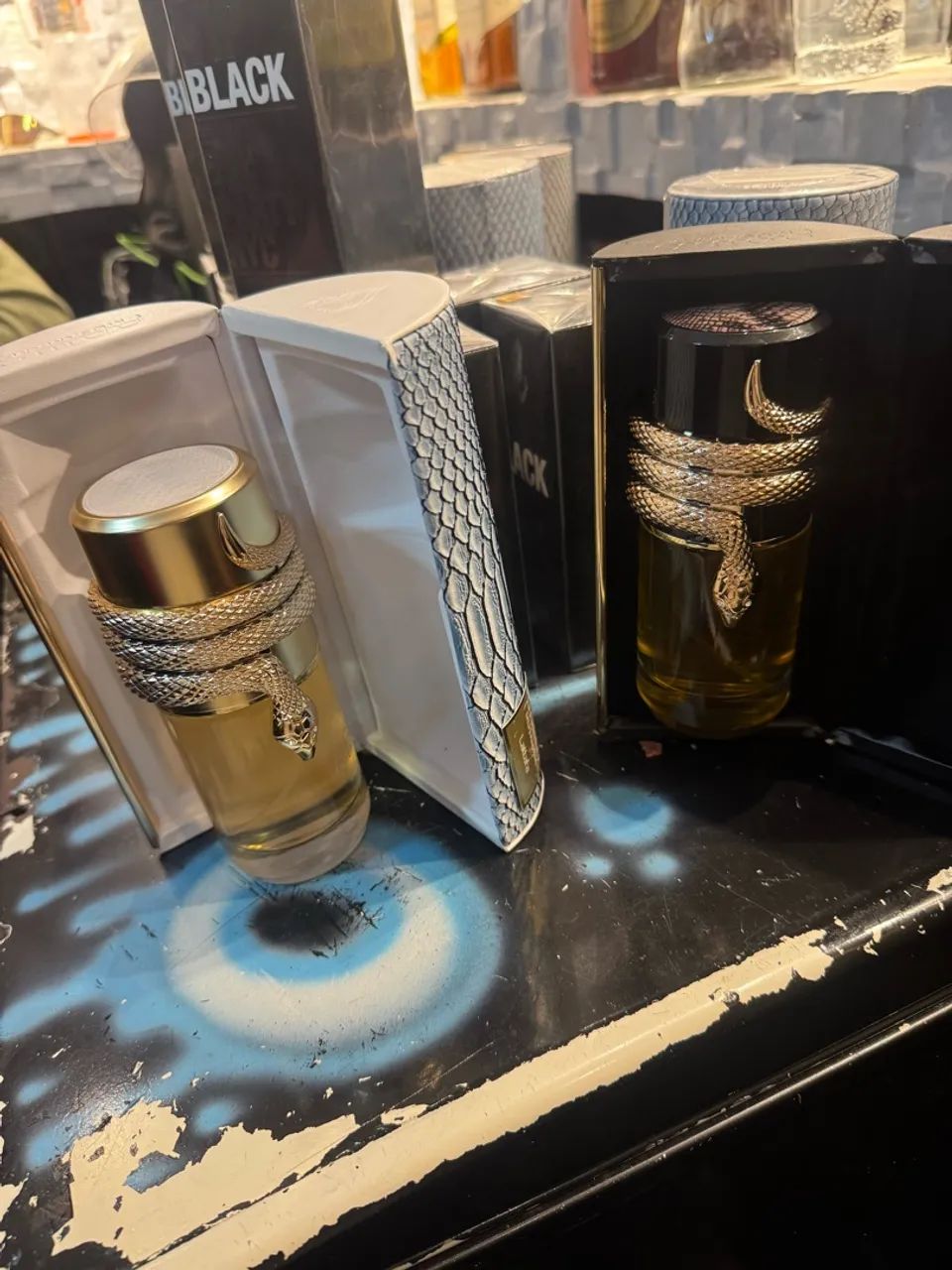 Perfumes 212 black e árabe  - Foto 2
