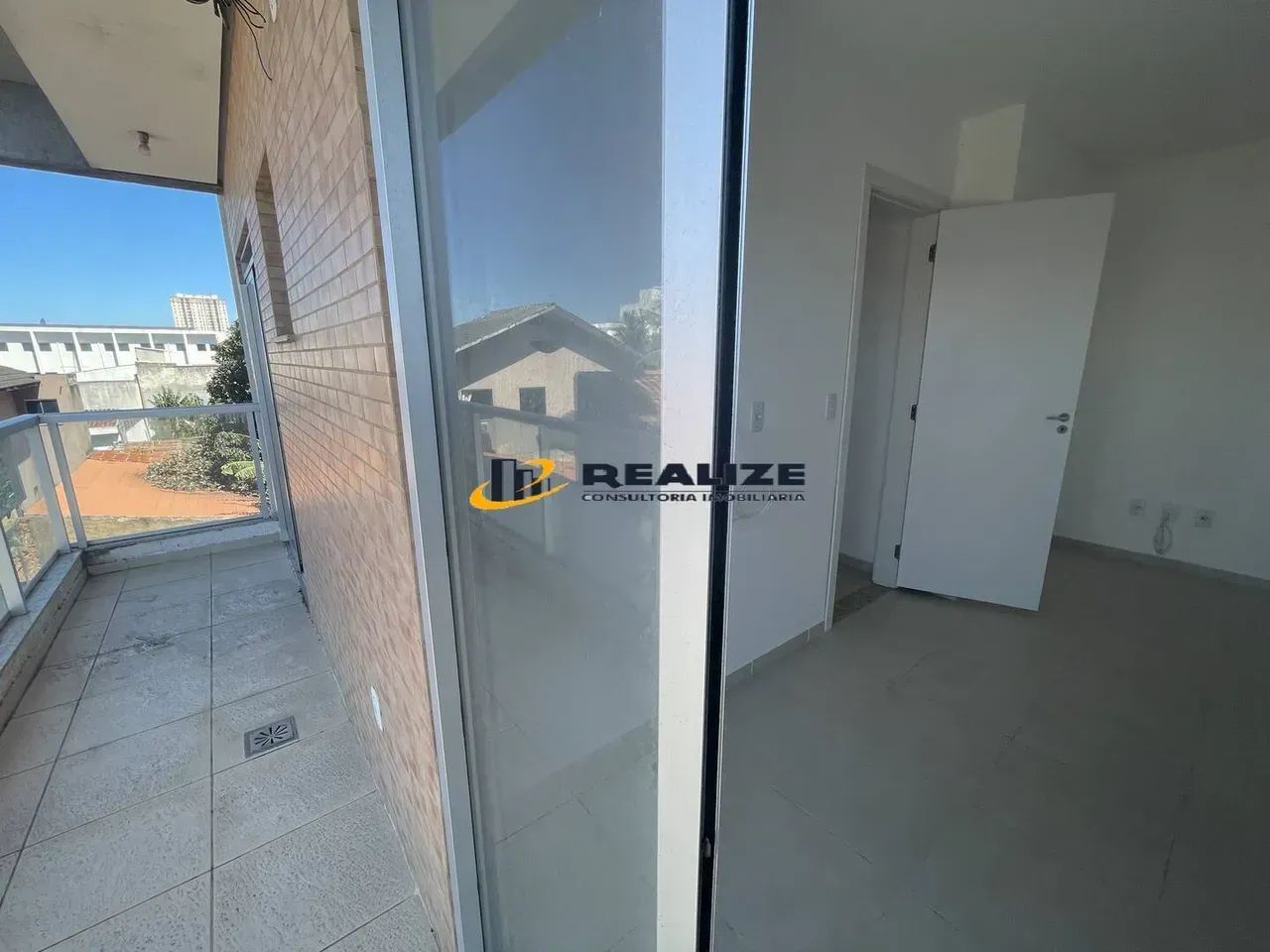 Valor de Kitnet Compre Loft-Living 01  Quarto e Sala Pq São Caetano  UCAM, Universo e IFF  - Foto 2
