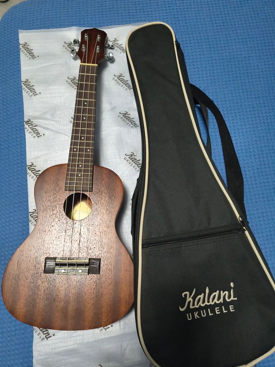 Ukulele acústico Kalani  - Foto 4