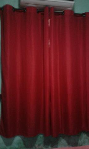 Vendo cortina de janela de vidro 80$