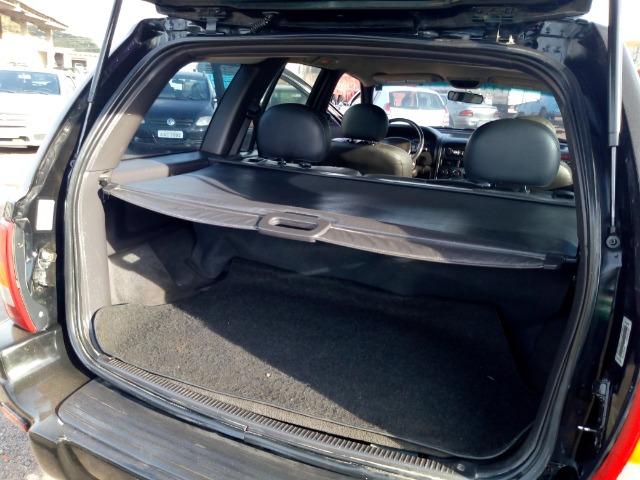 Jeep Grand Cherokee laredo 4.0 6cc linha 4x4 gnv e gasolina - Foto 17