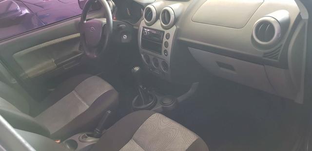 Ford Fiesta Sedan 1.6 Flex - Foto 4