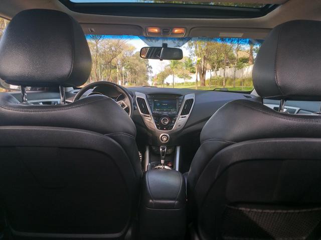 Hyundai Veloster - Foto 15